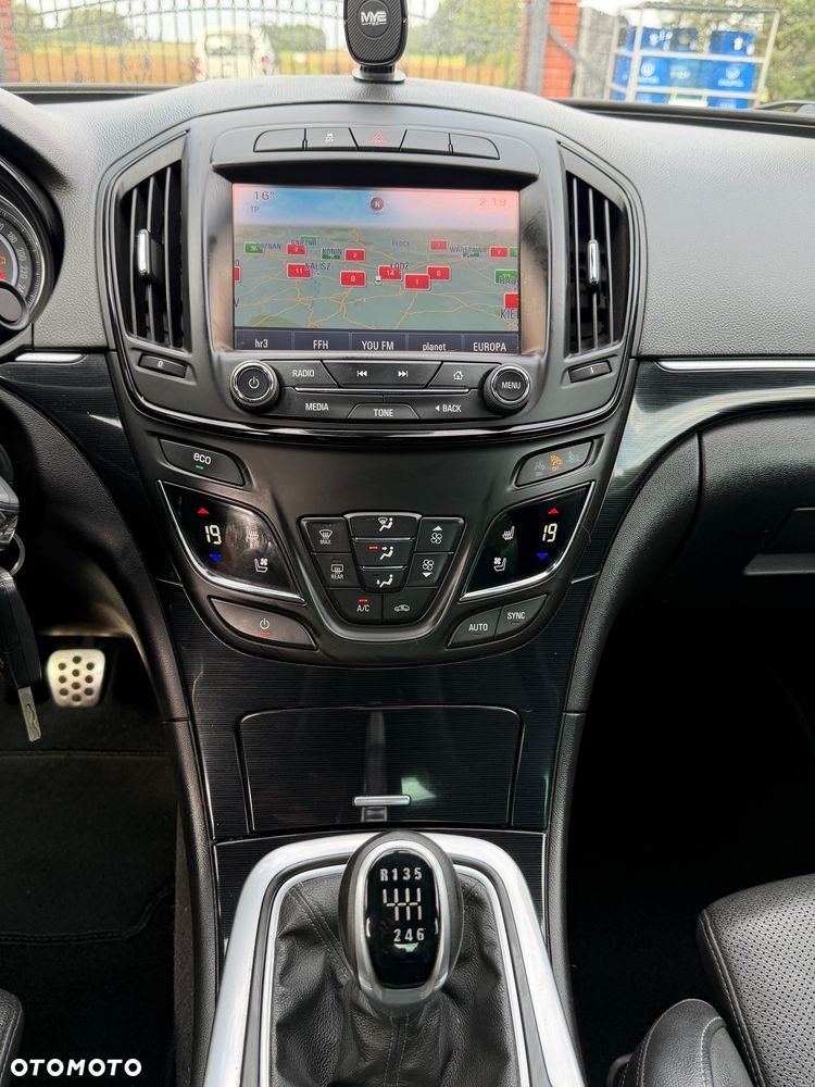 Opel Insignia 2.0 T Cosmo S&S - 29