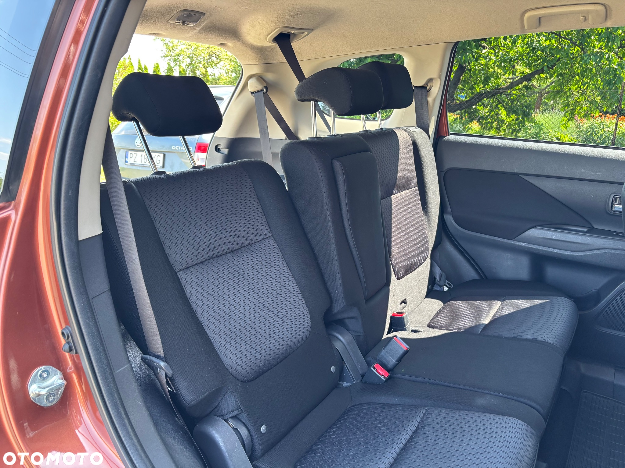 Mitsubishi Outlander - 17