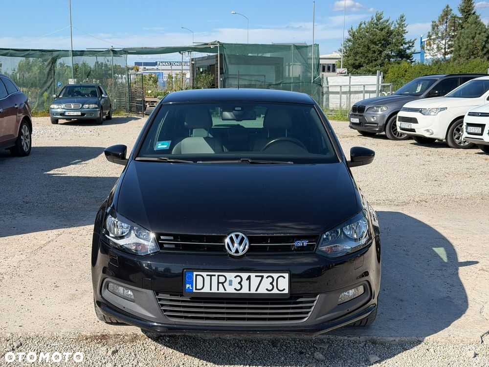 Volkswagen Polo - 2