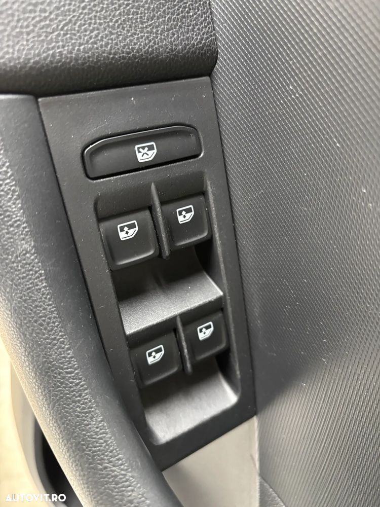 Skoda RAPID 1.0 TSI Ambition - 27
