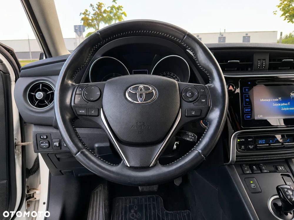 Toyota Auris - 28