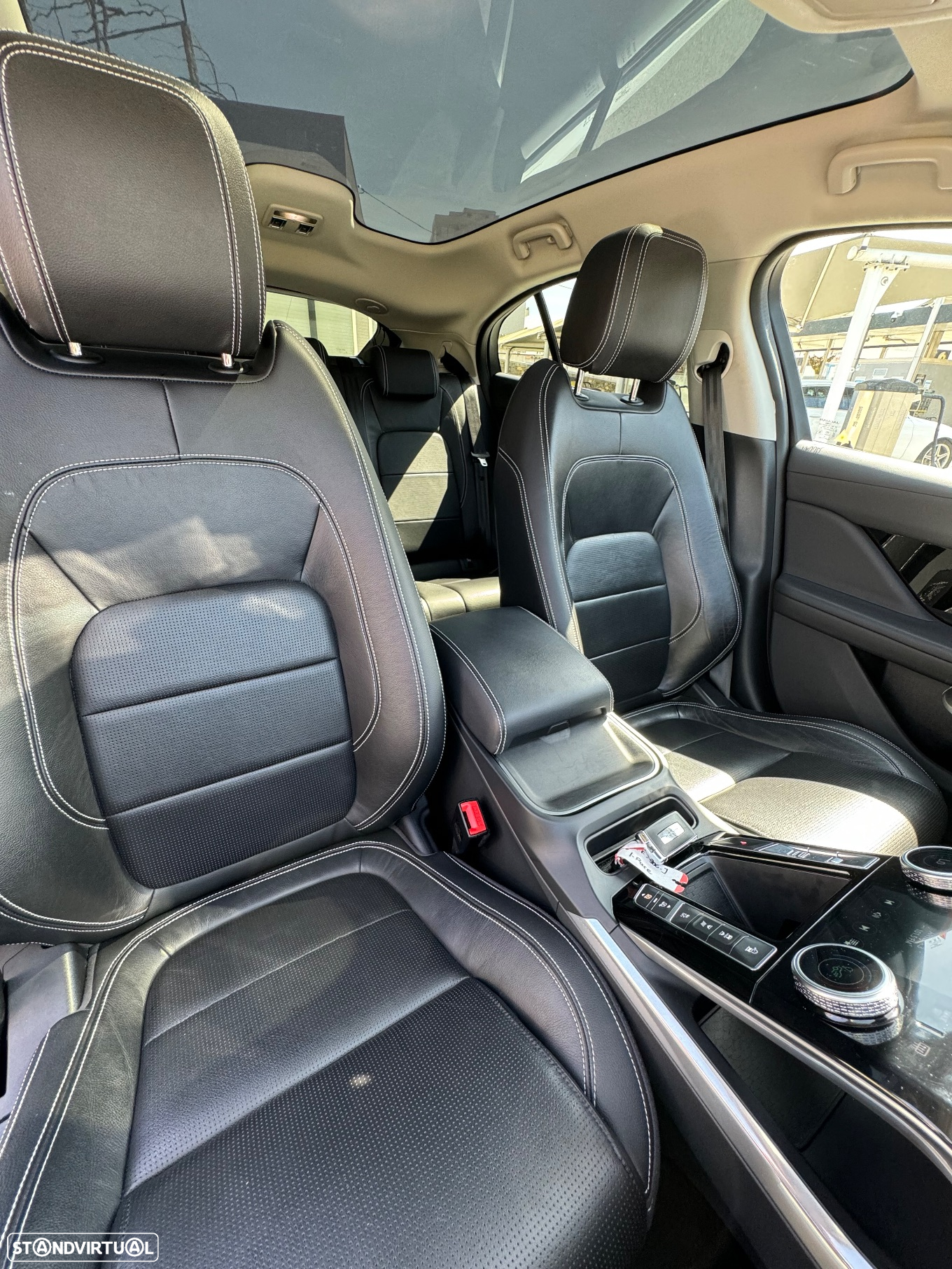 Jaguar I-Pace EV400 R-Dynamic HSE AWD - 12