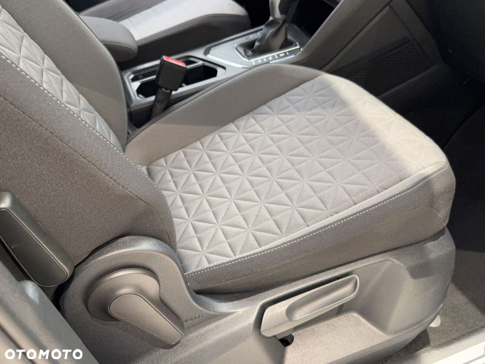 Volkswagen Tiguan - 19