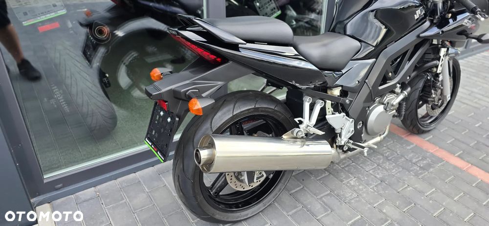 Suzuki SV - 19