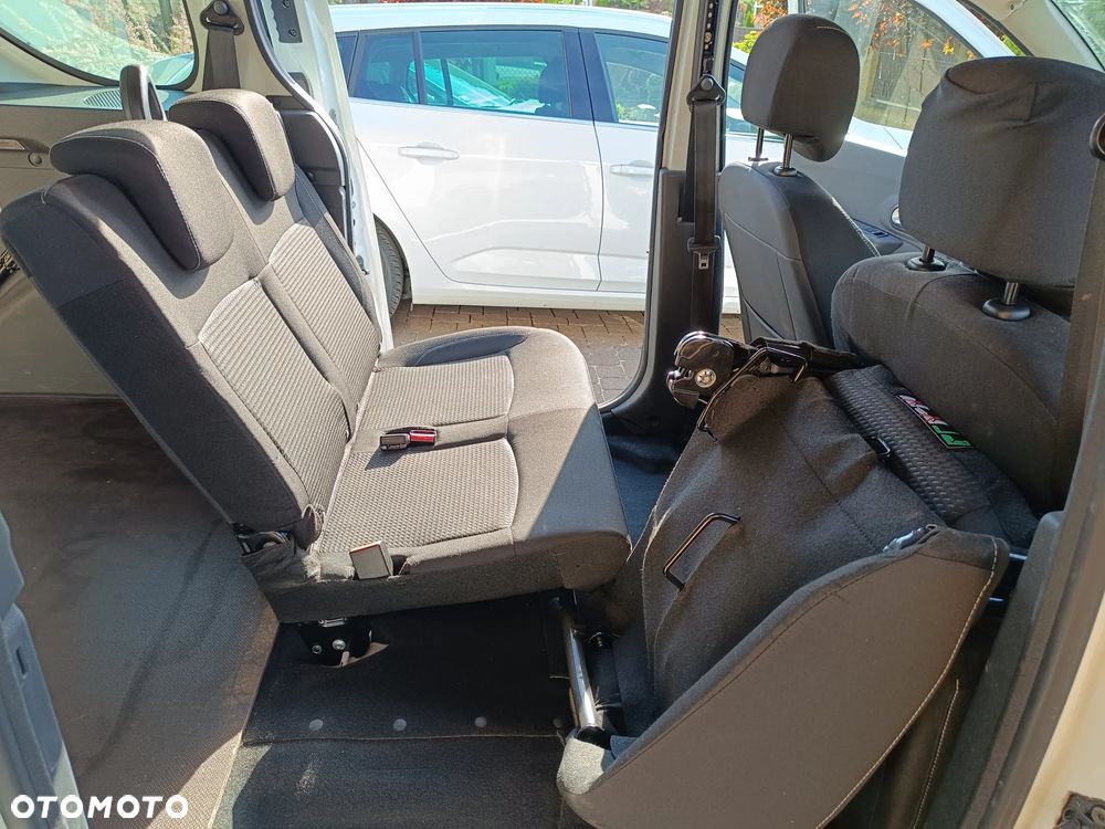 Dacia Dokker 1.5 dCi Laureate - 29