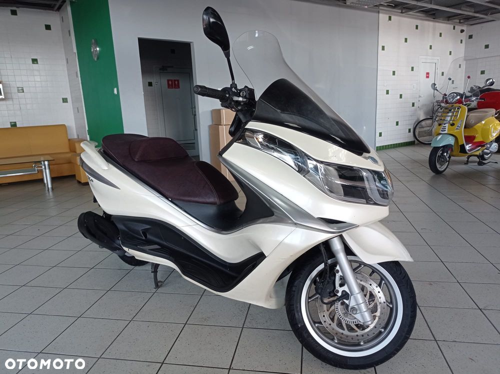 Piaggio X10 - 2