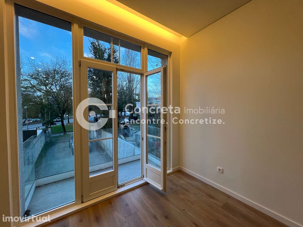 Apartamento T1+1 novo no centro histórico de Braga - Grande imagem: 3/24