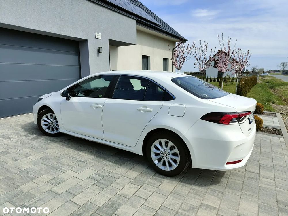 Toyota Corolla 1.8 Hybrid Comfort - 16