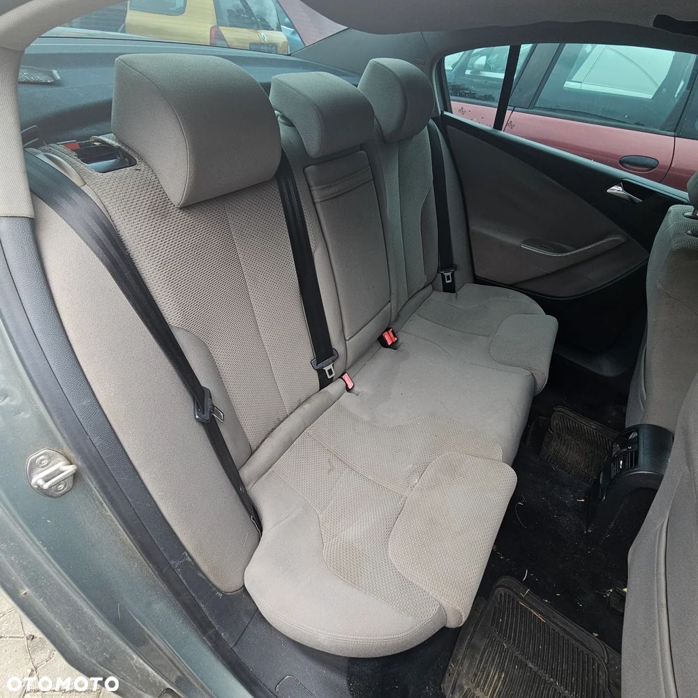 Volkswagen Passat B6 pojazd na części: maska, zderzak, drzwi, szyby, lusterka, chłodnica ... - 23
