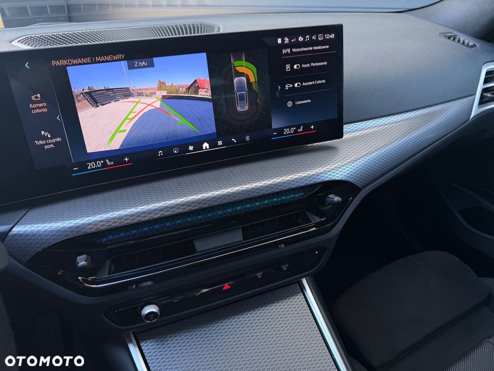 BMW Seria 3 330i xDrive M Sport - 33