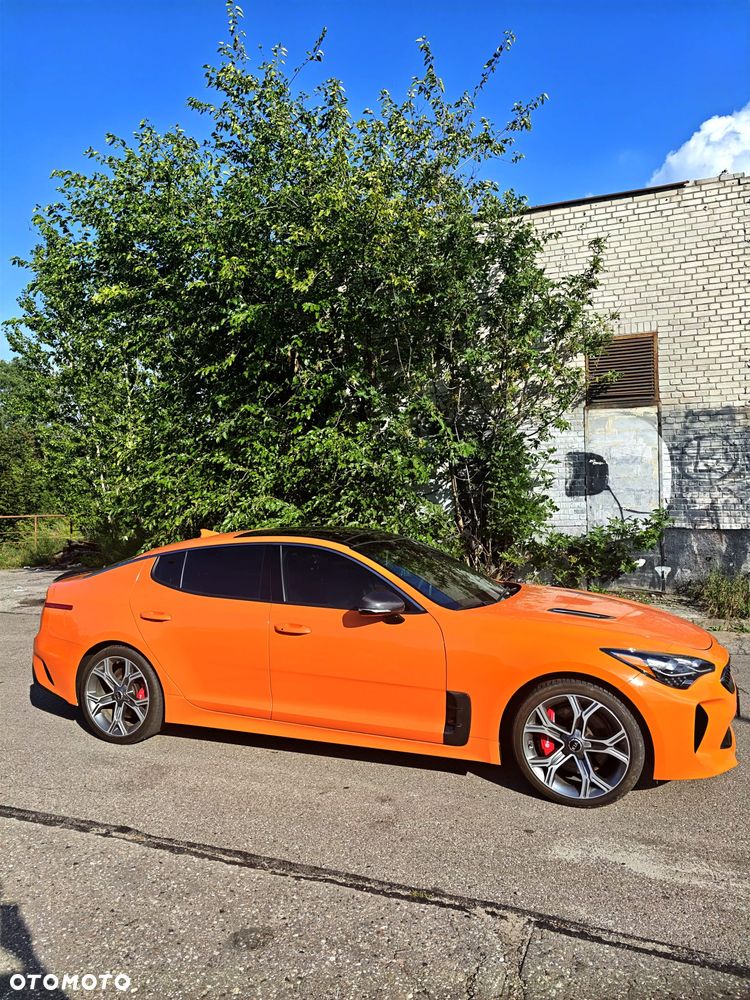 Kia Stinger - 16