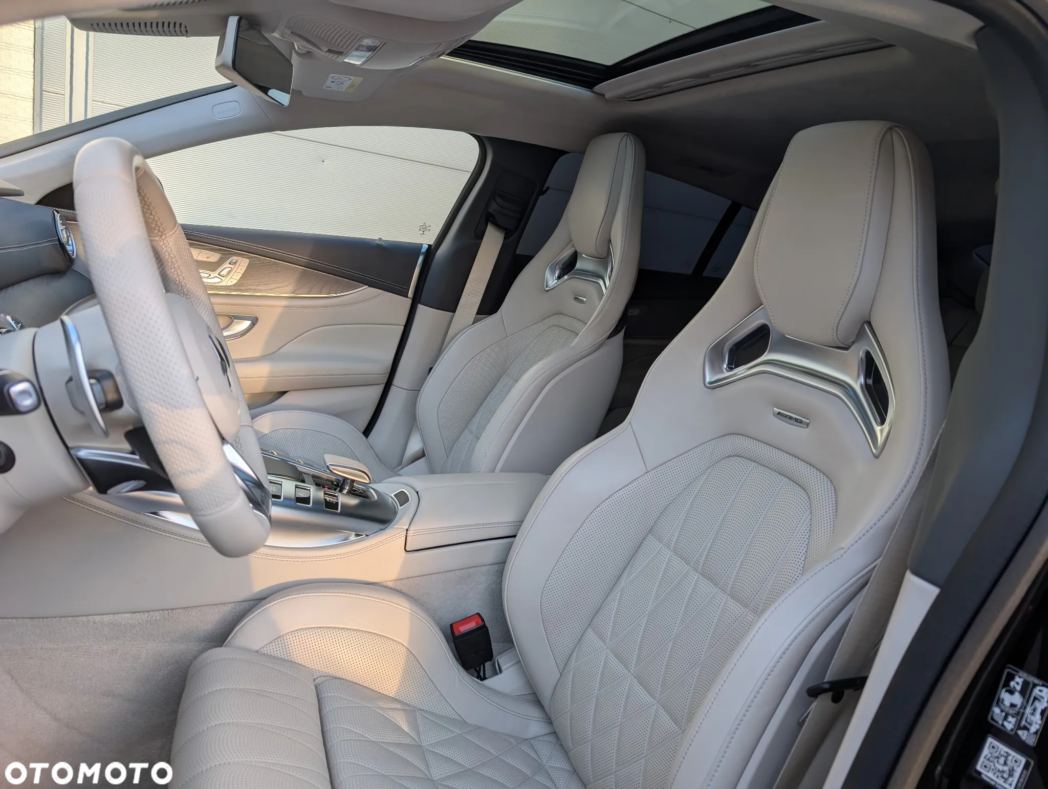 Mercedes-Benz AMG GT 53 4-Matic+ - 11