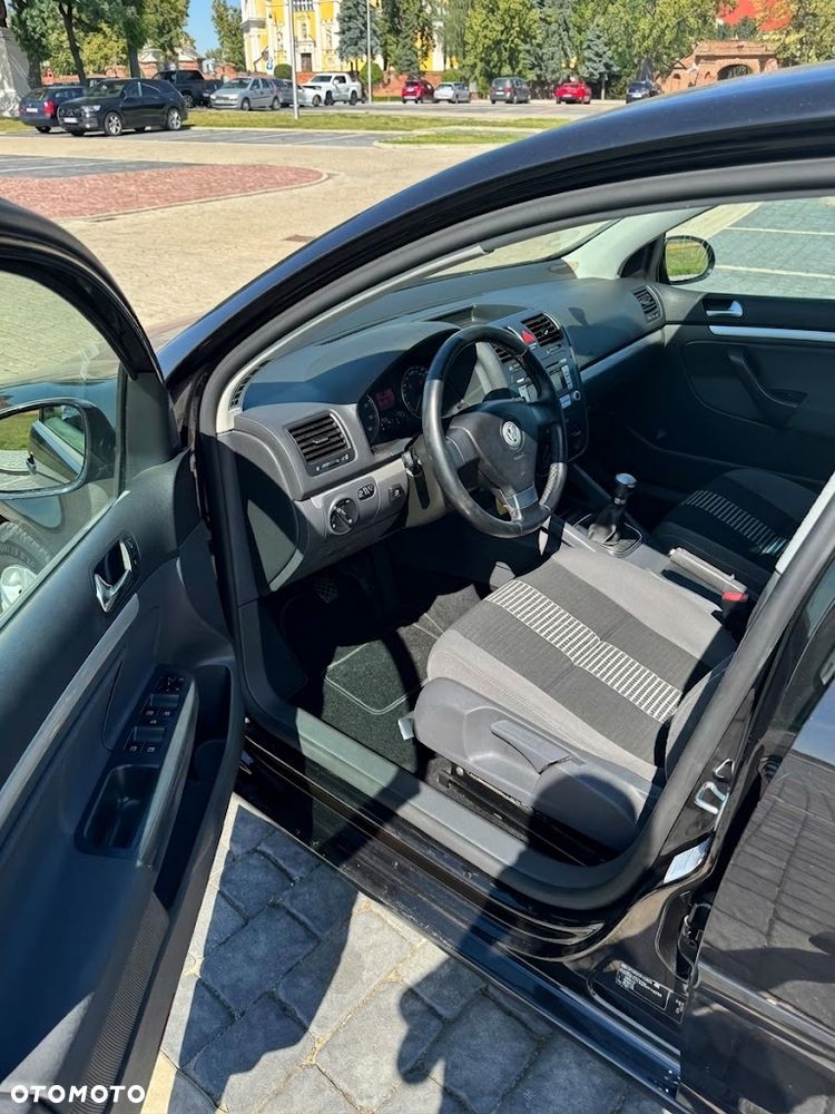 Volkswagen Golf 1.6 United - 11