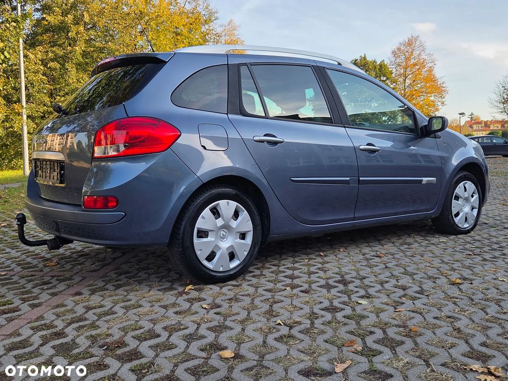 Renault Clio - 2