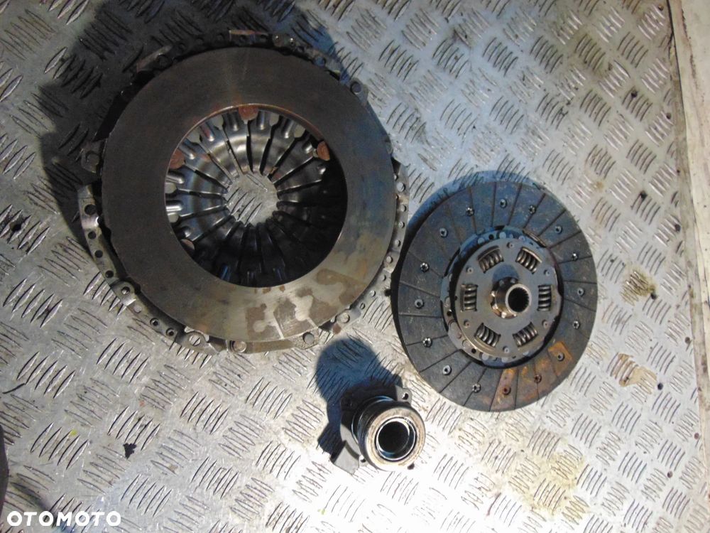 Docisk + tarcza opel insignia a20dth do dwumasy - 3