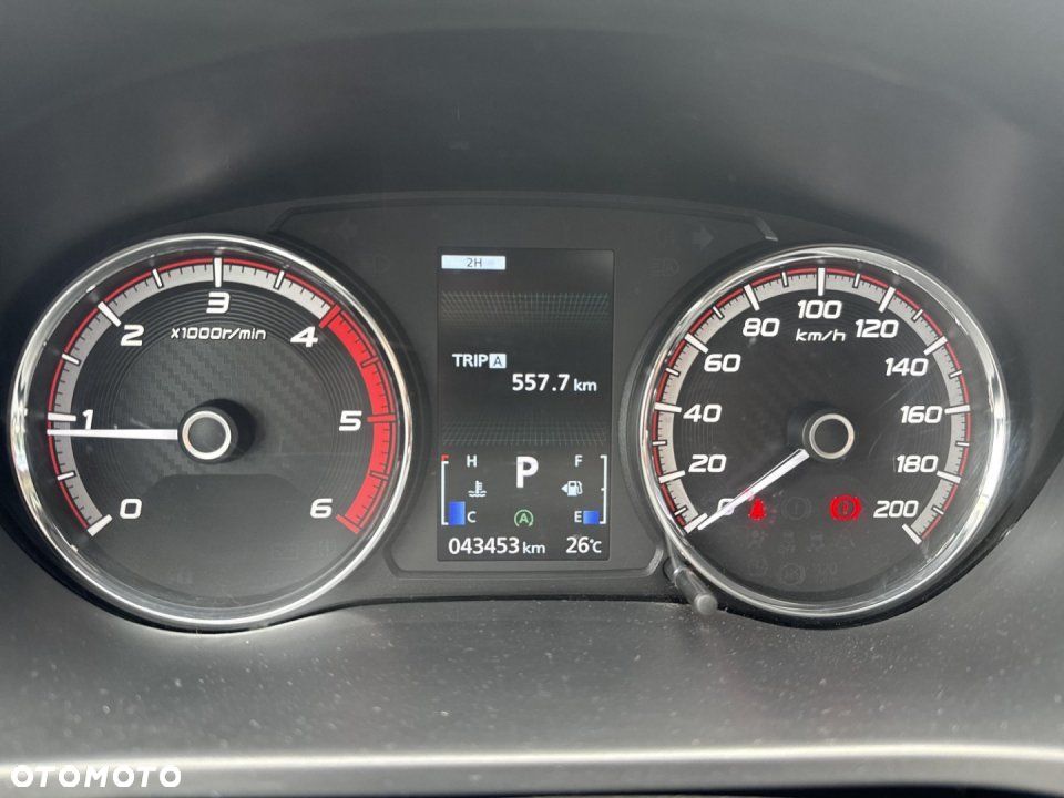 Mitsubishi L200 - 10