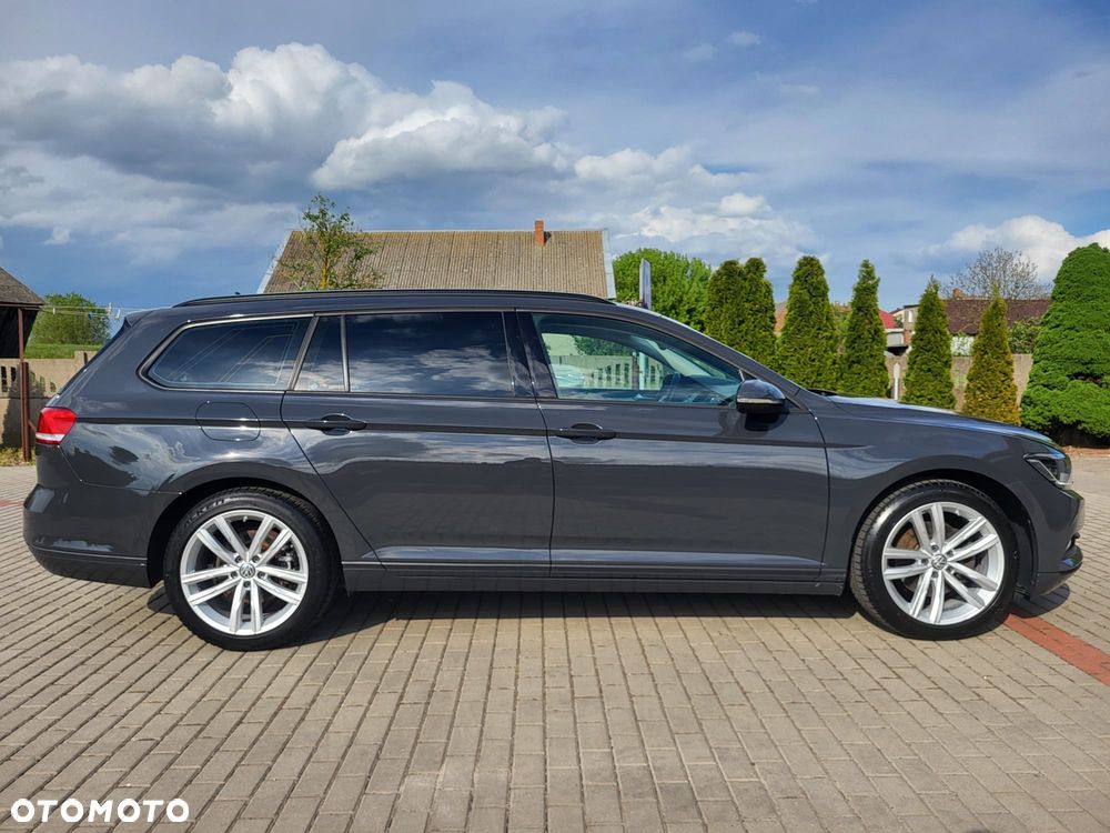 Volkswagen Passat 2.0 TDI SCR DSG Comfortline - 8