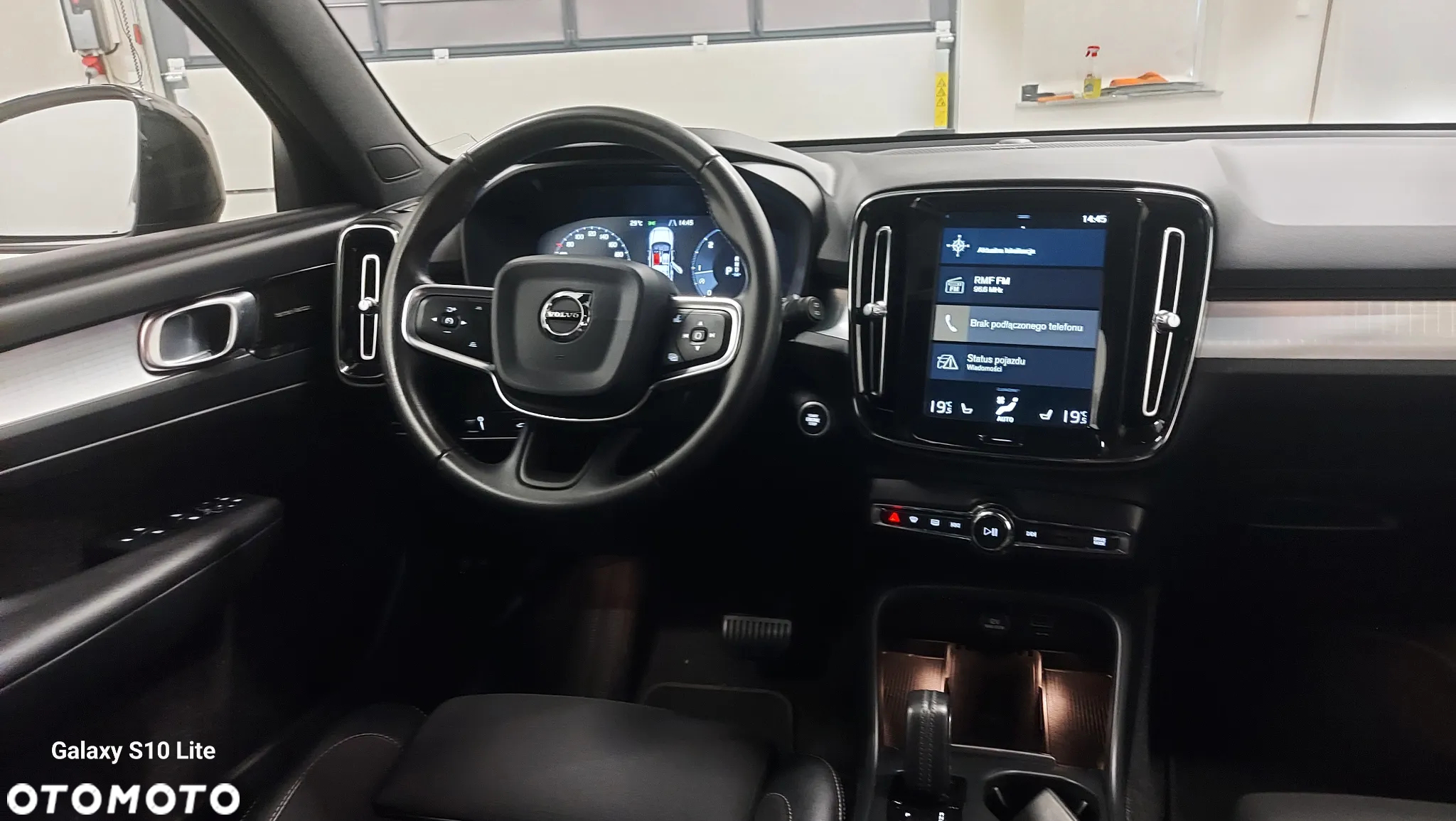 Volvo XC 40 D4 AWD Geartronic R-Design - 7