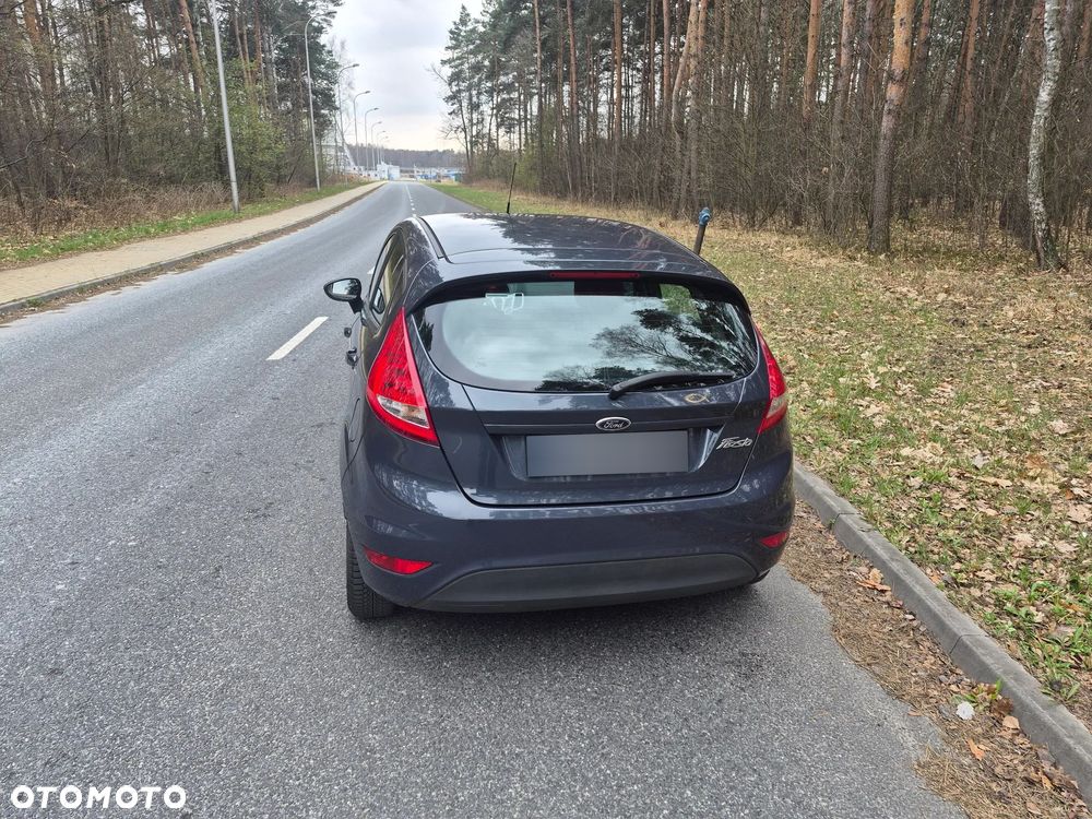 Ford Fiesta 1.25 Ambiente EU5 - 5