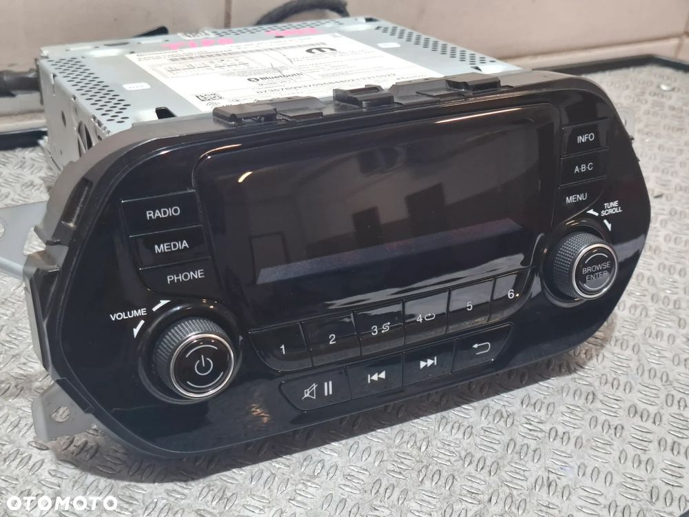 Radio Fiat Tipo II 2022 rok nr 07357609370 - 2