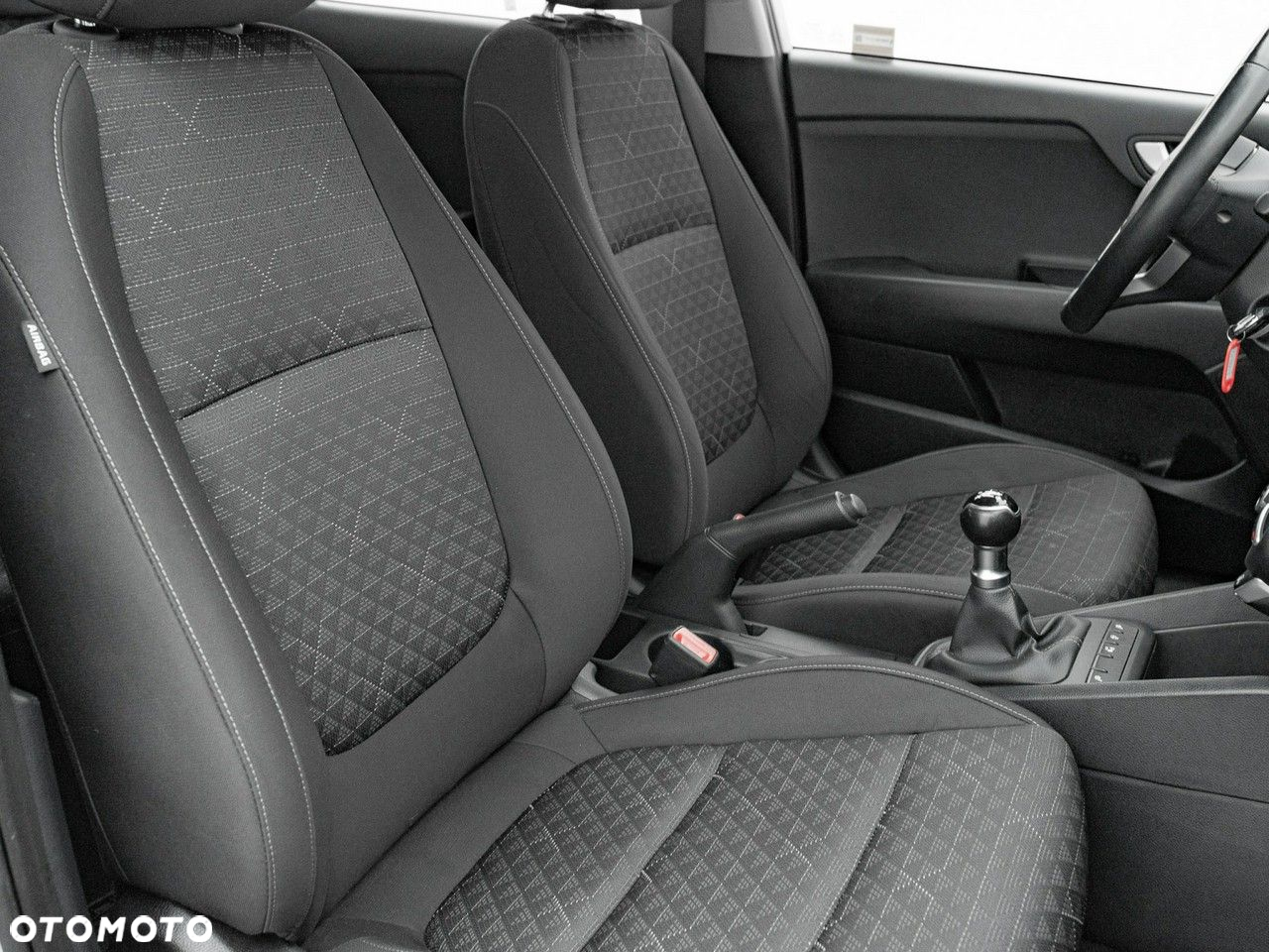 Kia Rio 1.2 M - 32