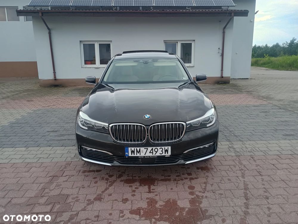 BMW Seria 7 740Li - 3