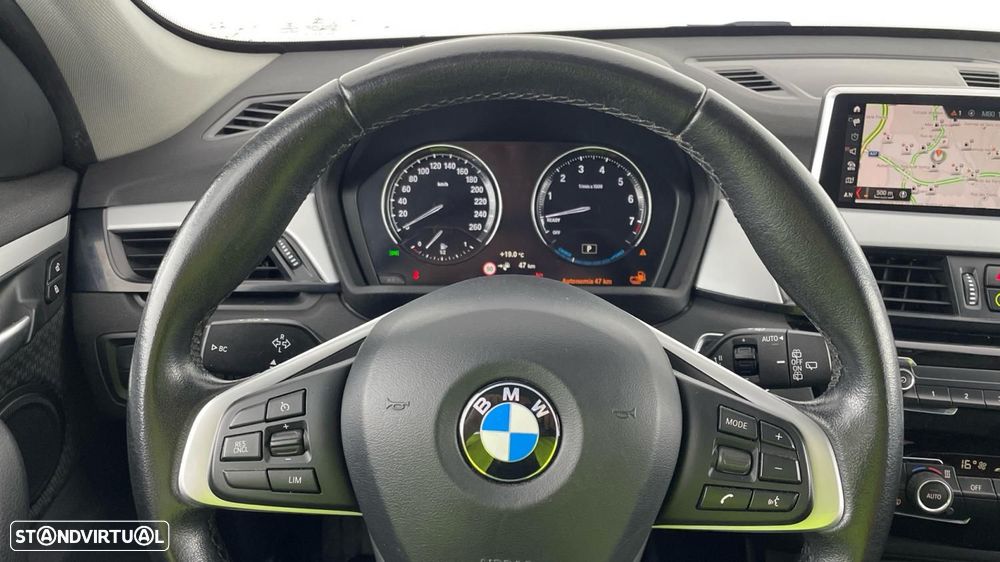 BMW X1 25 e xDrive — fotografia 18