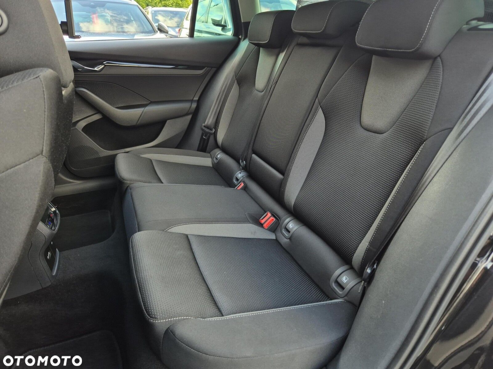 Skoda Octavia 2.0 TDI Style DSG - 14