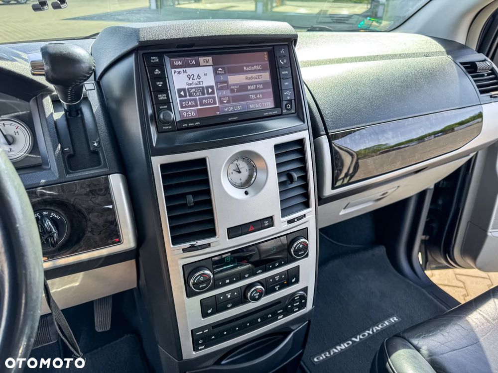 Chrysler Grand Voyager - 14