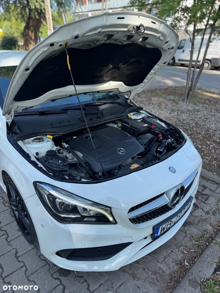 Mercedes-Benz CLA 200 7G-DCT AMG Line - 5