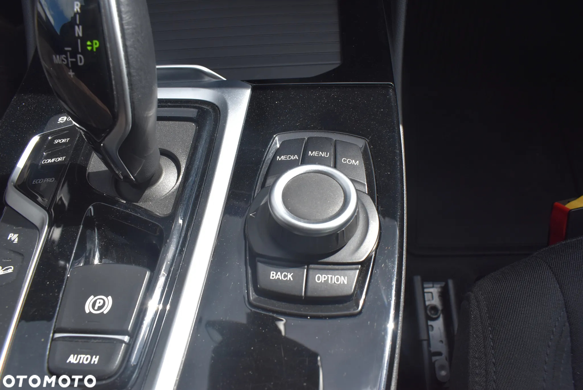 BMW X4 xDrive20i GPF Advantage sport - 32