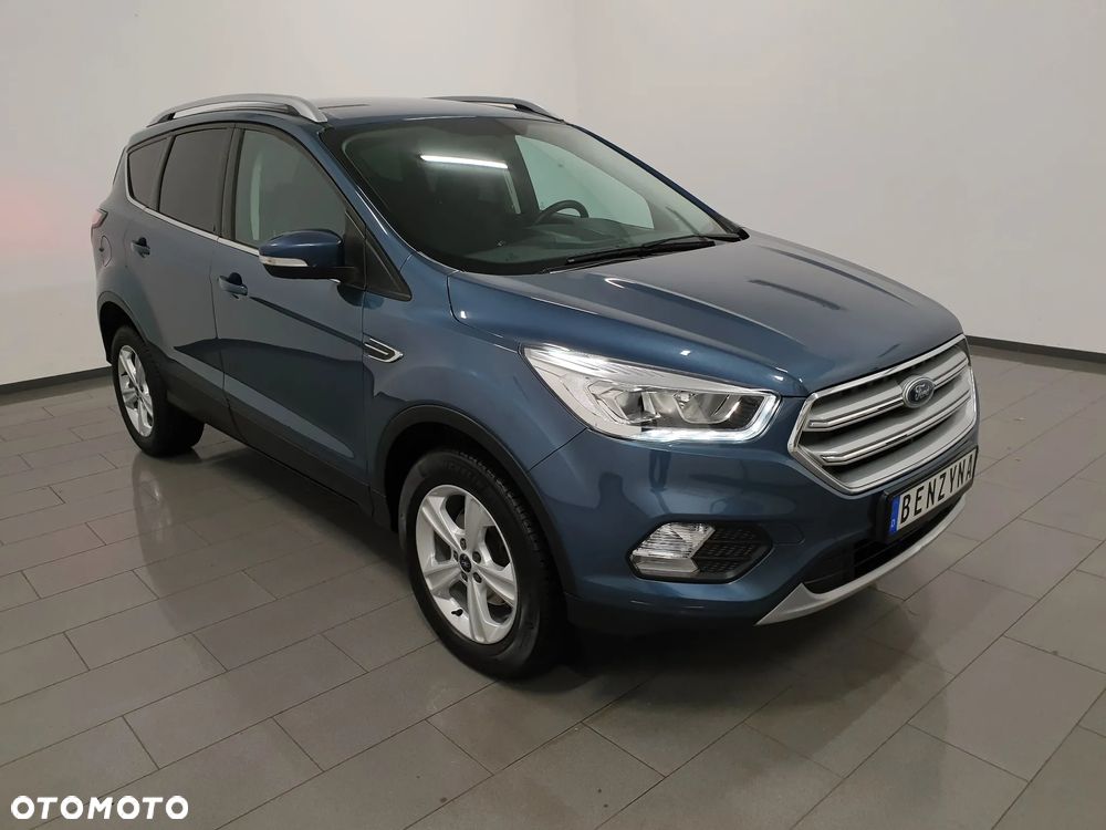 Ford Kuga 1.5 EcoBoost 2x4 Titanium - 3