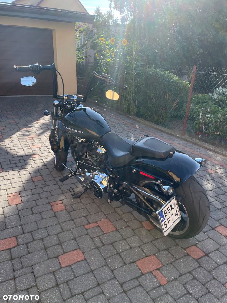 Harley-Davidson FXSB Breakout - 13
