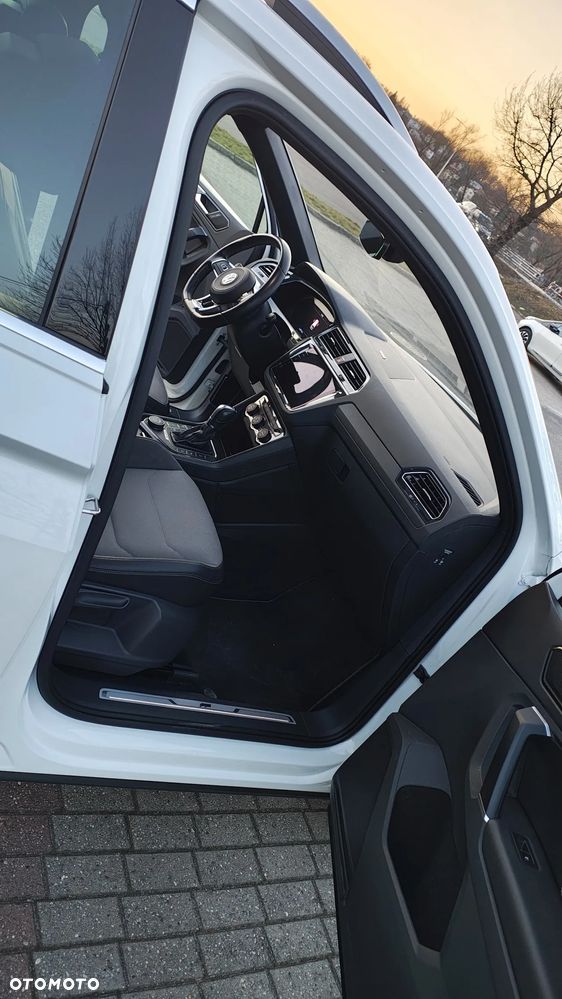 Volkswagen Tiguan - 22