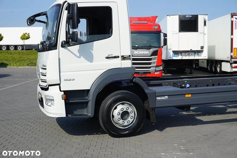 Mercedes-Benz ATEGO / 1523 / ACC / EURO 6 / PODWOZIE DO ZABUDOWY / DŁ. 6,75 M - 18