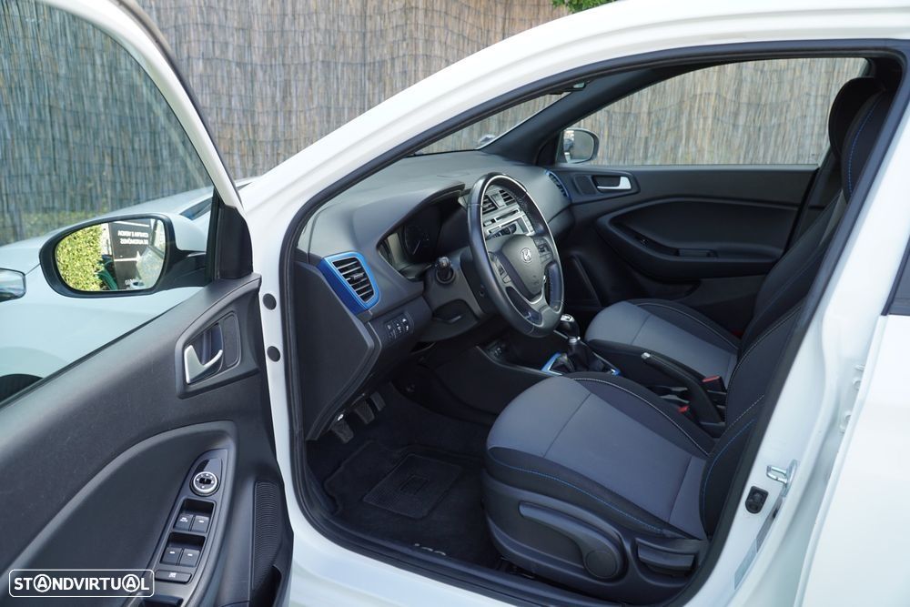 Hyundai i20 1.2 Blue Comfort+Pack Look+JLL16 - 11