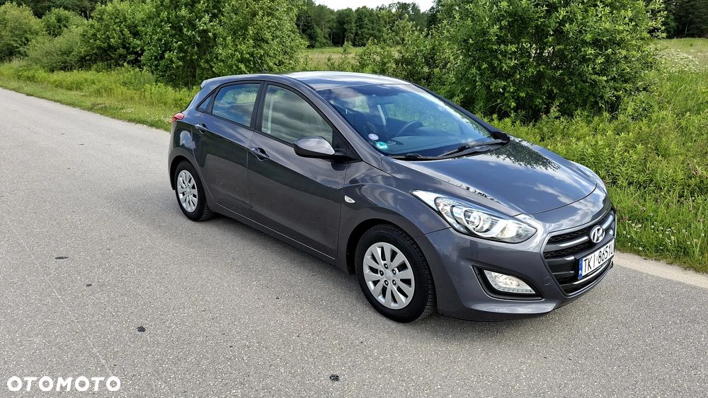 Hyundai i30 1.4 Trend - 12