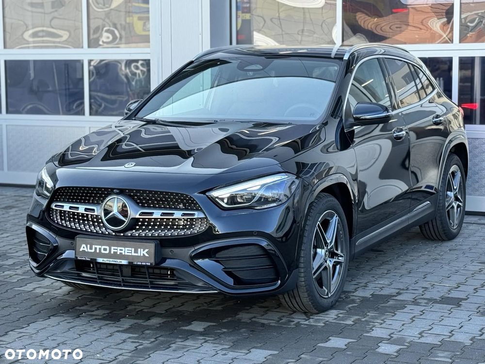 Mercedes-Benz GLA 200 AMG Line - 3