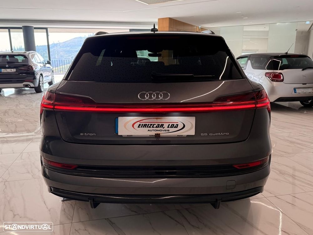 Audi e-tron 55 quattro S line - 11