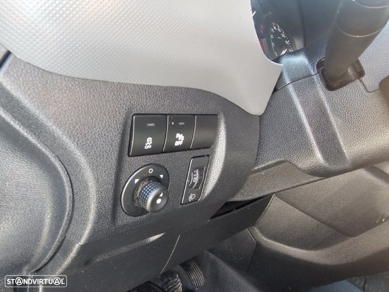 Citroën Berlingo 1.6 HDI 3 Lugares - 17