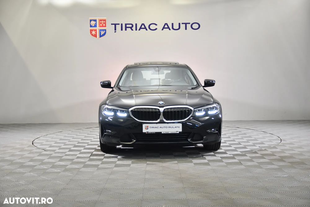 BMW Seria 3 330i xDrive AT - 8