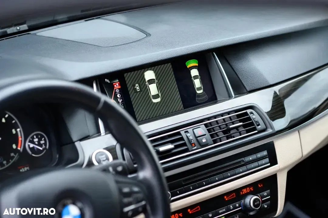 BMW Seria 5 520d xDrive AT - 10
