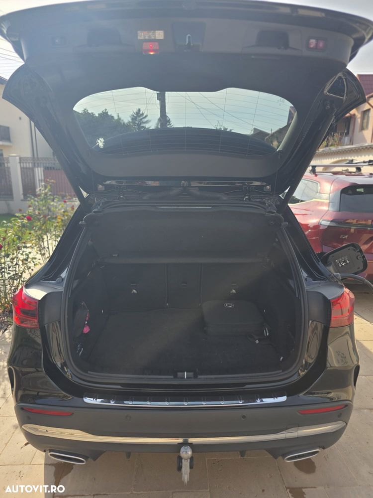 Mercedes-Benz GLA 250 e PHEV - 9