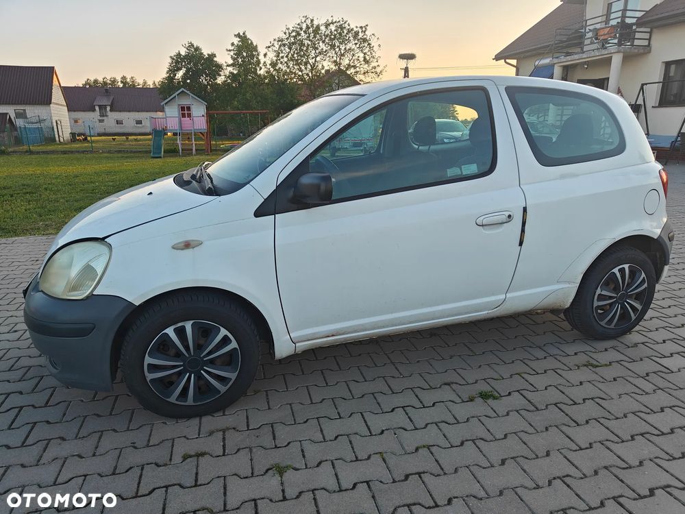 Toyota Yaris - 3