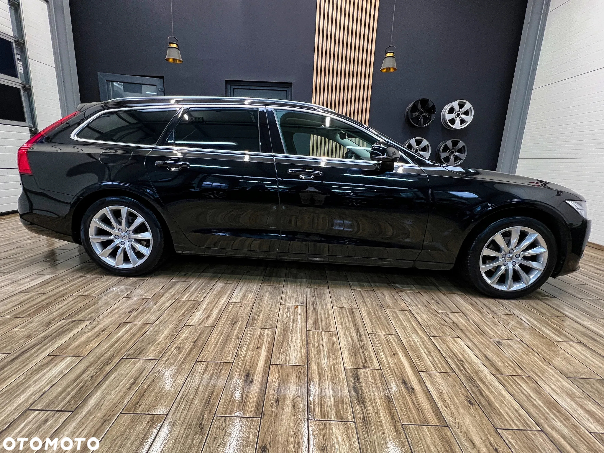 Volvo V90 D4 Momentum Pro - 6