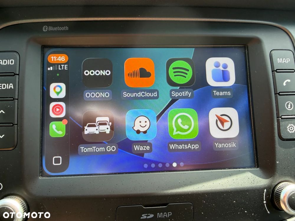 Kia Carens - 29