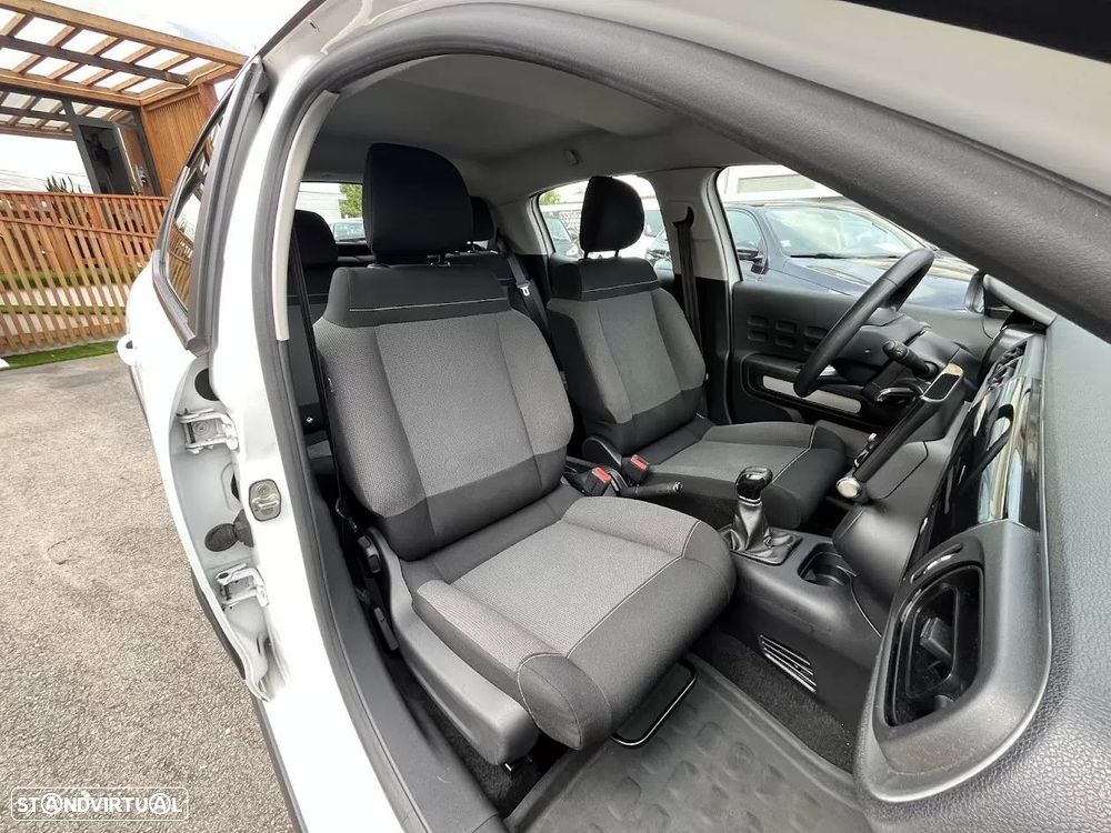 Citroën C3 1.2 PureTech Feel - 29