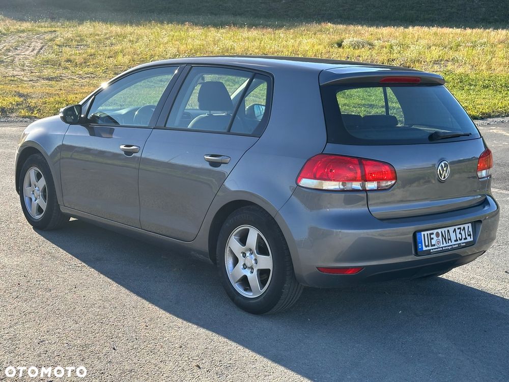 Volkswagen Golf - 4