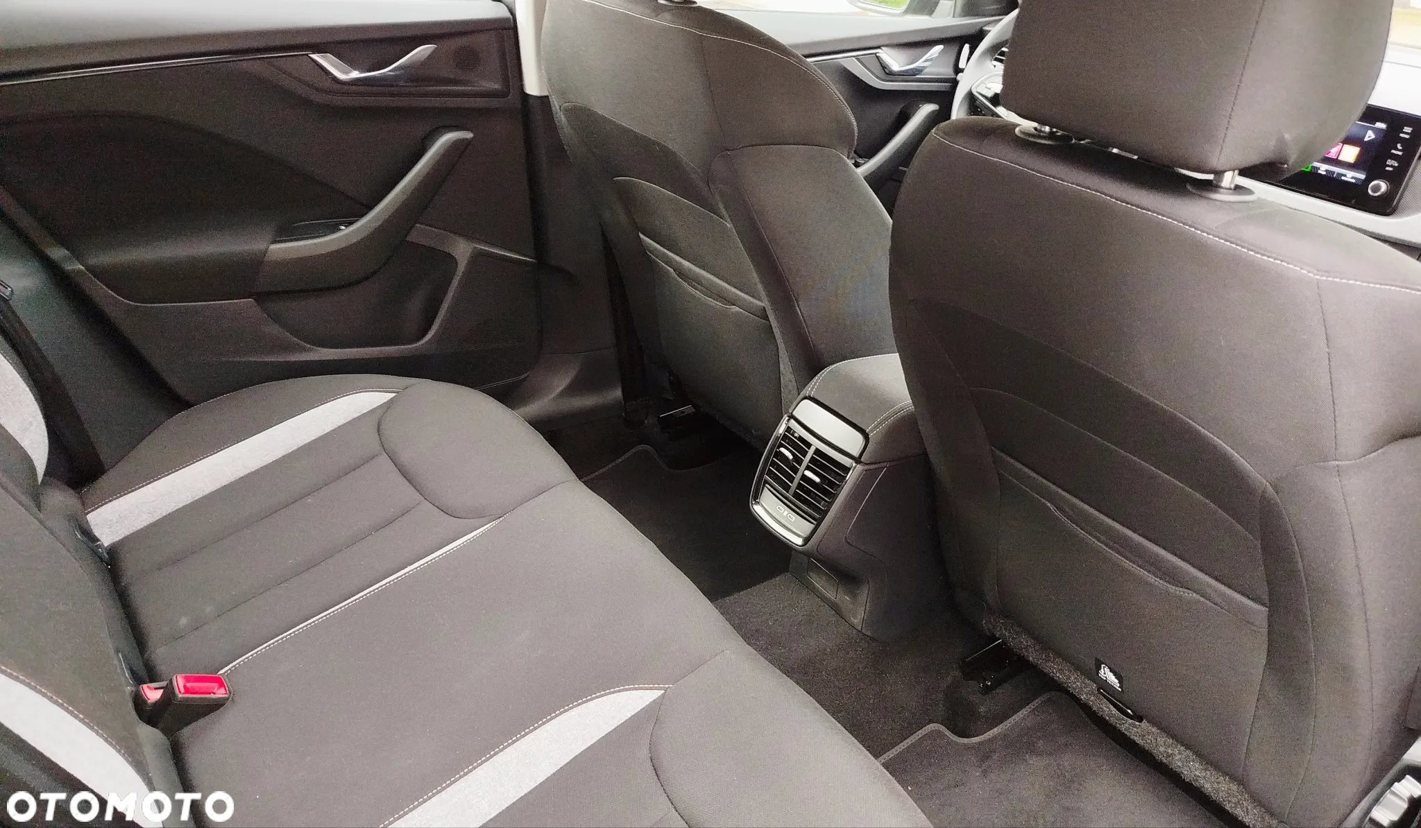 Skoda Kamiq 1.0 TSI Selection DSG - 9