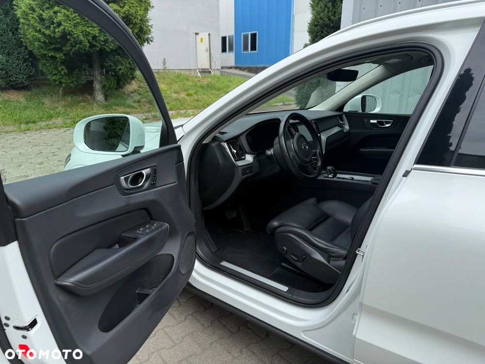 Volvo XC 60 B4 D Plus Bright - 6